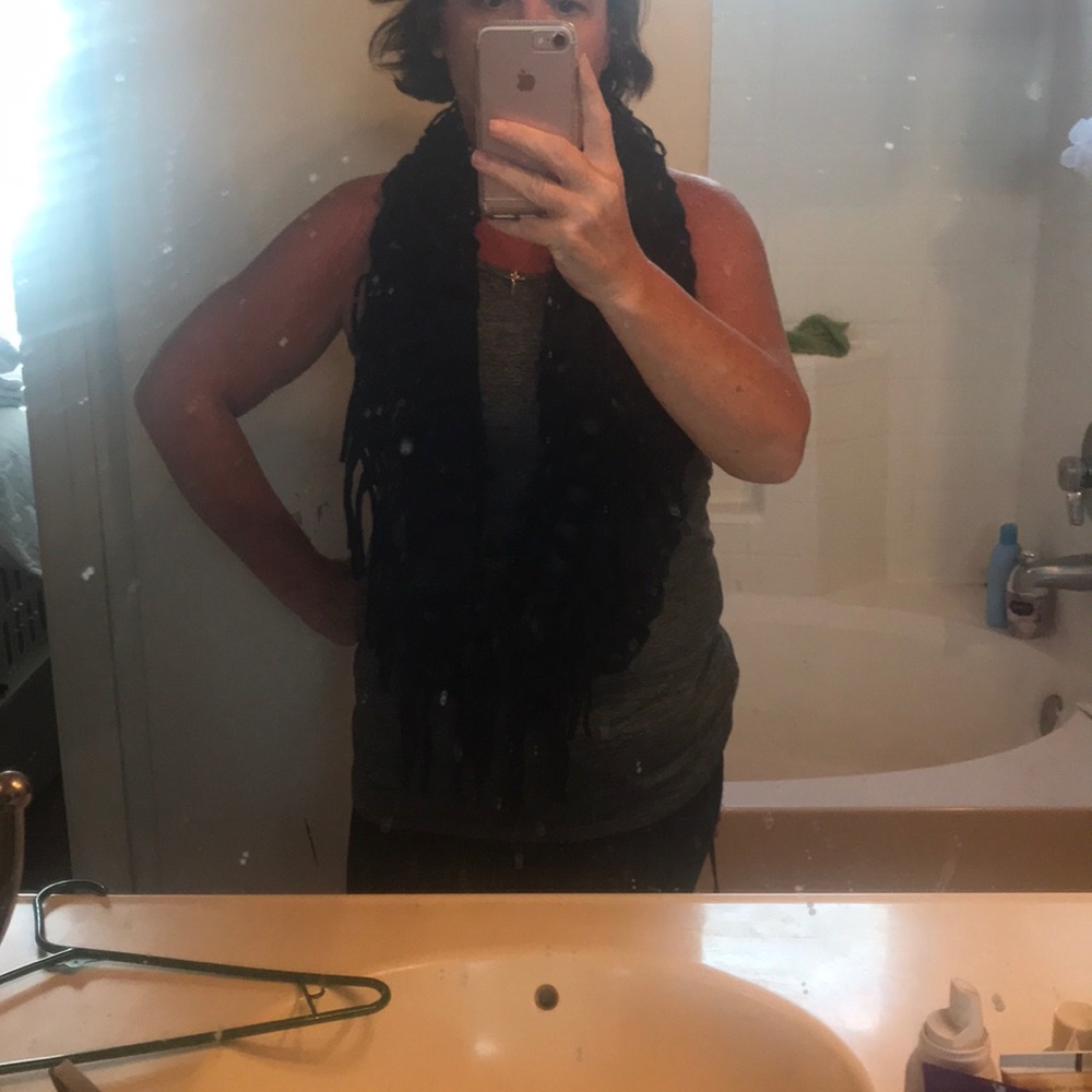 Women’s scarf